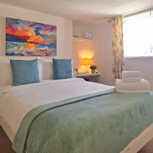 Upper Rock - Guest house